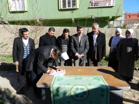 Derik’te kıyafet özgürlüğü kampanyasına 6 bin 200 imza toplandı