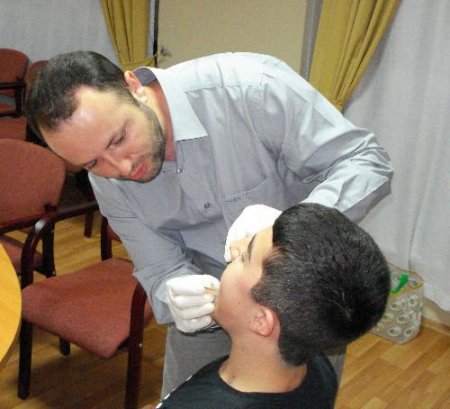 Dermander'den Yurt Öğrencilerine Ücretsiz Diş Taraması