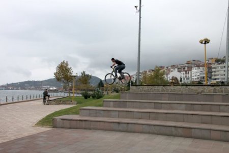 Derneğin amacı gençleri kötü ortam ve tehlikelerden uzak tutmak