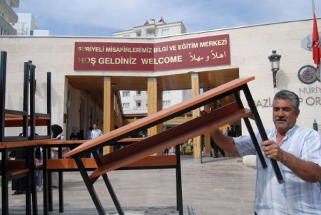 Ders zili bu sefer Suriyeli çocuklar için çaldı