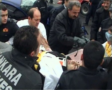 Dersane Öğretmeni Hurdaya Dönen Araçtan Yaralı Kurtuldu