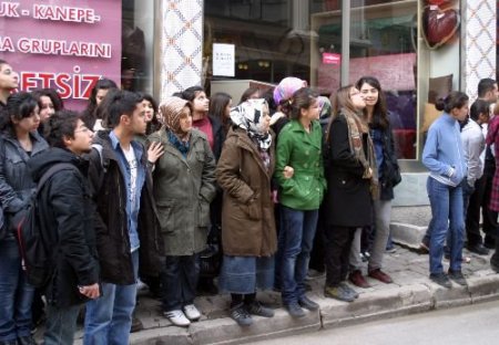 Dershanede Çıkan Yangın Maddi Hasara Neden Oldu