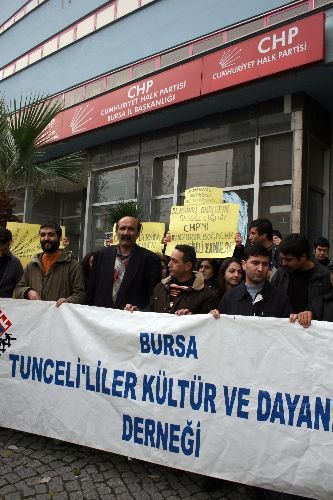 Dersimliler Bursa'dan Onur Öymen'i İstifaya Çağırdı