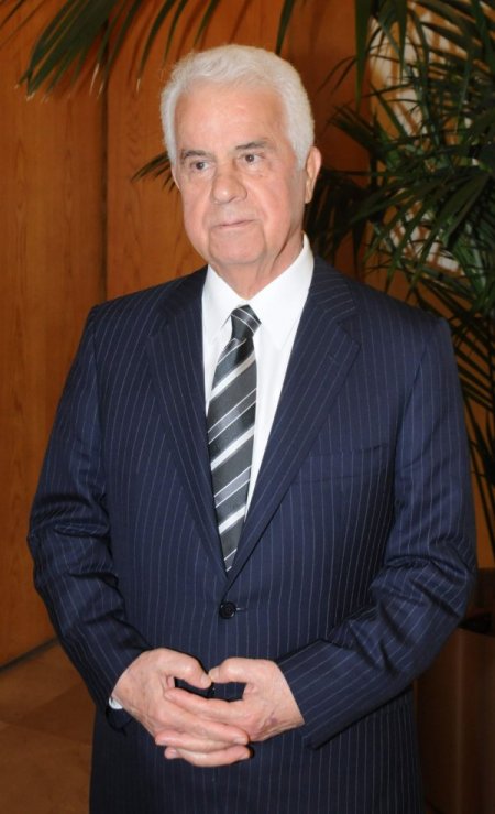 Derviş Eroğlu, Rum liderle maç izlemeyi kabul etti