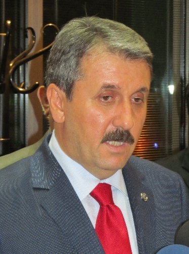 Destici: Patlamalar neden hep Müslüman coğrafyasında oluyor?