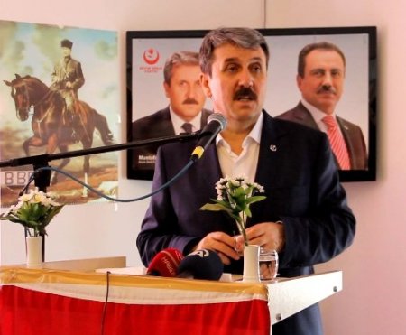 Destici: Uluslararası güçlerin müdahale etmesini destekliyoruz