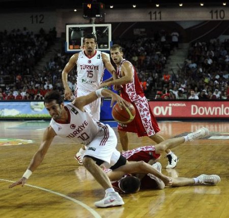 Dev Adamlar Rusya'yı Da Devirdi: 65 - 56