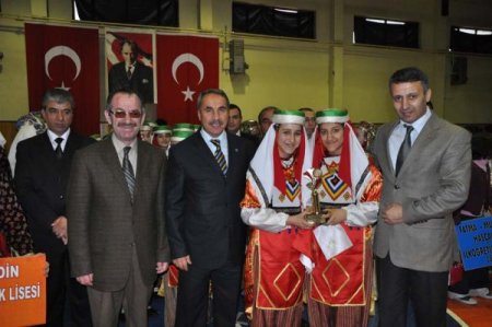 Develi Halk Oyunları Ekibi Kayseri Birincisi