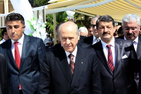 Devlet Bahçeli, Bartın'da nikah şehitliği yaptı