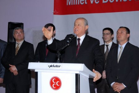 Devlet Bahçeli, Hükümete Ve Medyaya Yüklendi