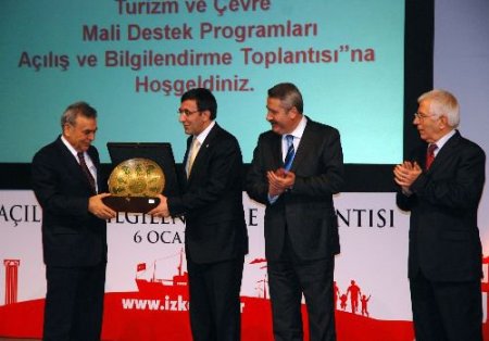 Devlet Bakanı Aydın: Demokrasi, Birlikte Yaşamanın Ve Güvenliğin Olmazsa Olmaz Şartı