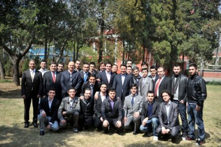 Devlet Bakanı Babacan, Pekin'de Türklerle Bir Araya Geldi