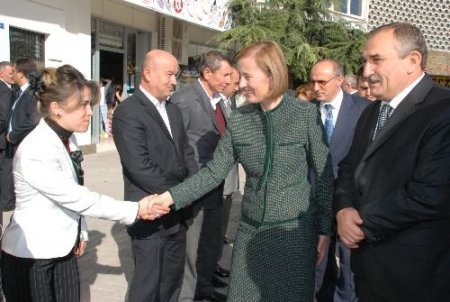 Devlet Bakanı Kavaf: Kadına Uygulanan Şiddeti Sıfırlamak Mümkün Değil