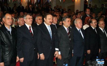 Devlet Bakanı Özak: Terörle Mücadele Demokratik, Sosyal Ve Ekonomik Açılımla Olur