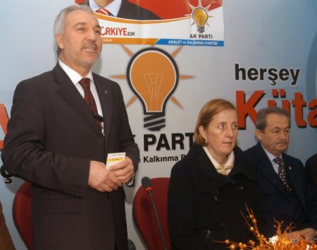 Devlet Bakanı Selma Aliye Kavaf Kütahya’da