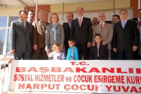 Devlet Bakanı Selma Aliye Kavaf: Yetiştirme Yurtlarında Kalan Çocukları Sevgi Evlerine Naklediyoruz