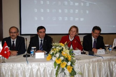 Devlet Bakanı Yılmaz: Türkiye Konjoktürel Olarak Krizden Etkilendi Ama Yapısal Bir Tahribat Yaşamadı