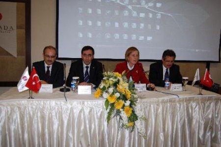 Devlet Bakanı Yılmaz: Türkiye Konjoktürel Olarak Krizden Etkilendi Ama Yapısal Bir Tahribat Yaşamadı