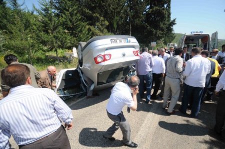 Devlet Bakanı Zafer Çağlayan'ın Konvoyunda Kaza: 4 Yaralı (3)