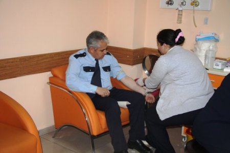 Devlet Hastanesi'nden Polise Sağlık Taraması