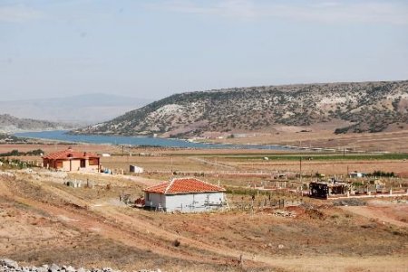 Devletin Köylüye Verdiği Arsalar, Tapu Harcı Karşılığı Zenginlere Dağıtılmış