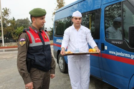 Devletin şefkatli eli felçli kadını ev sahibi yaptı