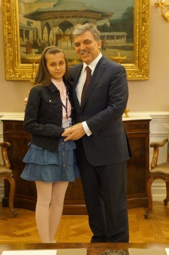 Devletin zirvesi, çocukları ağırladı