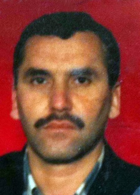 Devrilen traktörün altında kalan sürücü öldü