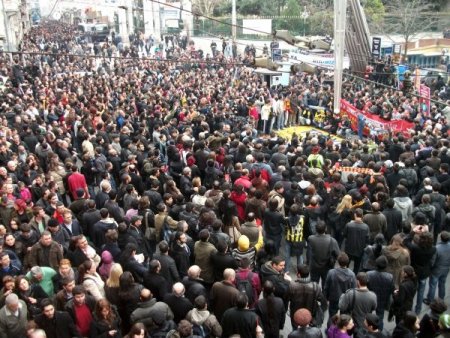 Devrimci Sendikadan Protestocu Taraftarlara Destek