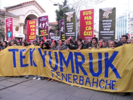 Devrimci Sendikadan Protestocu Taraftarlara Destek