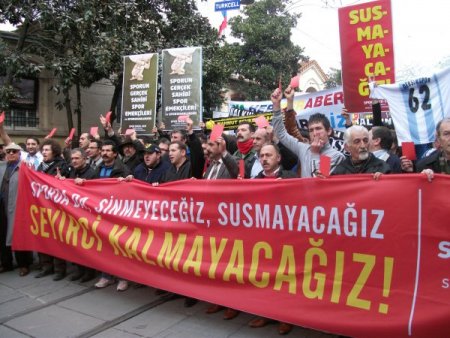 Devrimci Sendikadan Protestocu Taraftarlara Destek