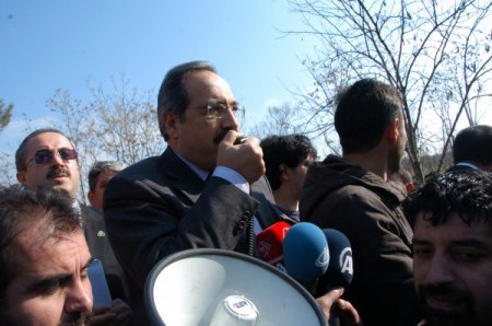 Dicle Üniversitesi'nde Zazaki sorular sızdırılınca sınav iptal edildi