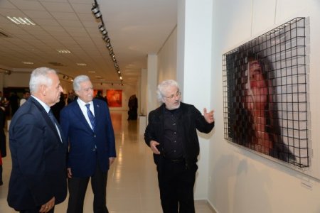 'Dikkat Kadın' sergisi Adana’da açıldı