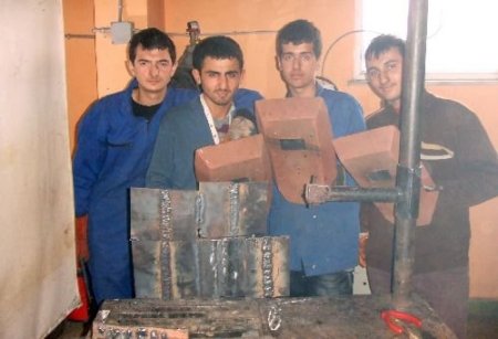 Dilovası'nda 11 Kursiyer Uluslar Arası Kaynakçı Sertifikası Aldı