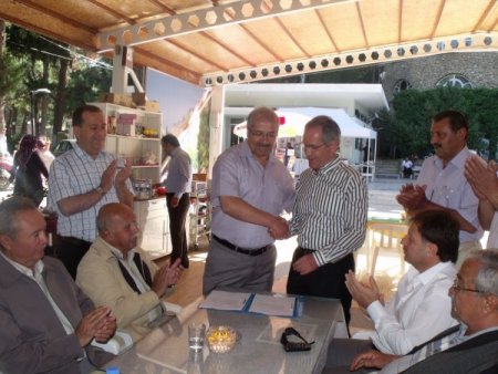 Dinar'da Camilerin Temizliğini Belediye Yapacak