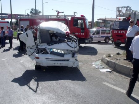 Dinar’da trafik kazası: 4 yaralı