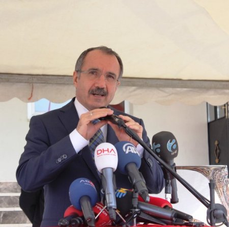 Dinçer: Öğretmenleri sistematik olarak eğitime alacağız