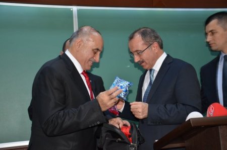 Dinçer: Üniversite yönetim sisteminin baştan aşağı gözden geçmeye ihtiyacı var