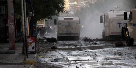 'Direniş' çağrısı Güneydoğu'yu karıştırdı