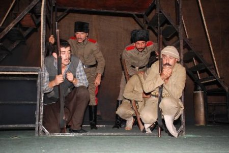 Diriliş İsimli Tiyatro Oyunu Manavgat'ta Sahnelendi