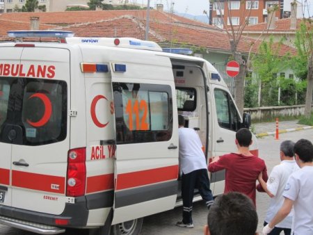 Dışarıya Sipariş Götüren Garson Bıçaklandı