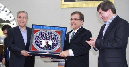 Dışişleri Bakanı Davutoğlu: Yüz yıl sonra bu parantezi kapatıyoruz