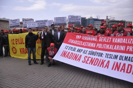 DİSK üyeleri, DHKP-C operasyonlarını protesto etti