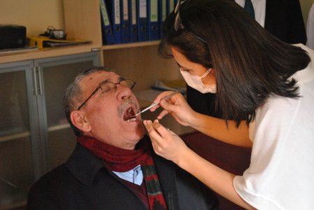 Dişlerine günlük bakanların ağız sağlığı tam