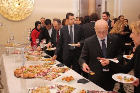 Diyalog mayası bu kez dünyaca ünlü Como Gölü’ne çalındı