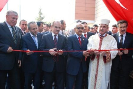 Diyanet İşleri Başkanı Bardakoğlu: İslam Dünyasının Da Dikmesi Gereken Sökükleri Var