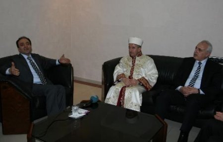 Diyanet İşleri Başkanı Bardakoğlu: Türkiye'deki Sorunların Nedenlerinden Biri Sevgisizlik