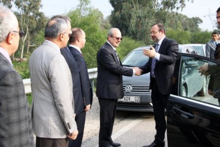 Diyanet İşleri Başkanı Görmez, inşaatı süren müftülük binasını gezdi