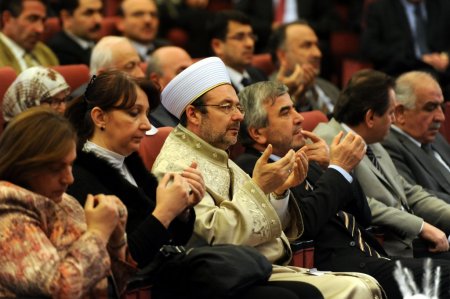 Diyanet İşleri Başkanı Görmez: Her evi, huzur evi yapalım