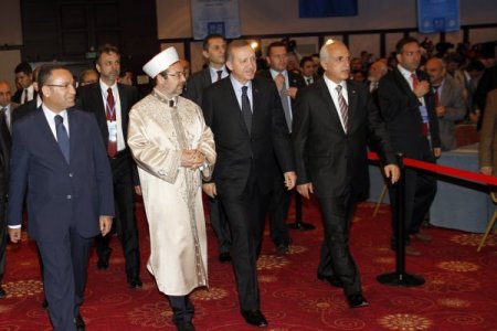 Diyanet İşleri Başkanı Görmez: İstanbul’a İslam üniversitesi kurulmalı